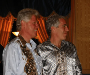 Hillary Clinton dice que su marido no sabía nada de los crímenes de Epstein tras prestar testimonio