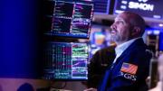 Wall Street cierra un febrero turbulento: caen las acciones y repuntan bonos y oro