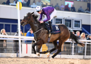 Blanc De Blanc, sometió a los machos en el The Patton Stakes en la ruta al Kentucky Derby G1