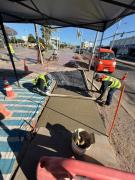 Municipio De Alto Hospicio Concreta Reparación De Vereda En Plaza DeArmas