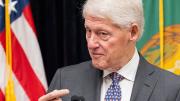 Bill Clinton afirmó desconocer los delitos que cometía Epstein