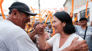 Keiko Fujimori plantea reforzar apoyo a comedores populares durante visita al Callao