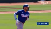MLB: Miguel Rojas hace gala de su poder con un descomunal batazo