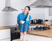 ¿Cómo mantener el aire limpio en tu cocina? Experto culinario alerta que la campana tradicional no hace todo el trabajo