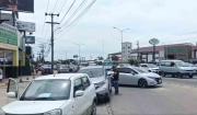 Las largas filas por combustible persisten en Santa Cruz y La Paz por tercer día seguido