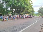 Gobierno inicia erradicación de coca excedentaria en Chimoré y cocaleros instalan vigilias en el Trópico