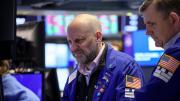 Wall Street retrocedió hasta 1,6% mientras escala la guerra en Medio Oriente