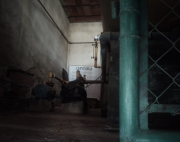 Estudiantes deben llevar agua para echarle al baño en la Sterling