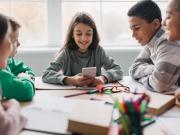 Prohibición de celulares en las secundarias porteñas: qué opinan de la medida los alumnos y sus padres