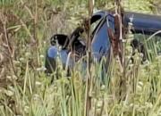 Venía manejando ebrio, volcó y se quedó toda la noche en el auto esperando ayuda