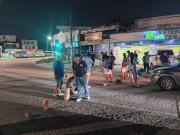 Choferes bloquean las avenidas tras días de espera por gasolina