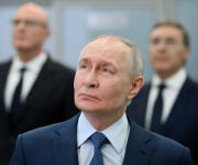 Vladímir Putin insta a poner fin a las hostilidades en una llamada con el iraní Pezeshkian