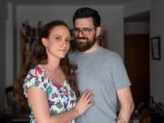 Mundos íntimos. Soy católica, practicante. Mi novio es judío y nos vamos a casar: convivirán domingos de misa y viernes de velas.