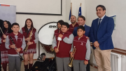 Escuela Padre Alberto Hurtado recibió instrumentos para su orquesta