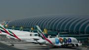 Aeropuerto de Dubái reanuda parcialmente sus operaciones tras breve suspensión