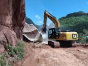 Derrumbe cortó camino al Chaco y movilizóa la ABC para rehabilitar la carretera