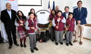 Alumnos de la Escuela Padre Hurtado celebran la incorporación de nuevos instrumentos