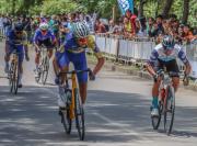 “Pintu” Aramayo ganó este sábado lidera la carrera y va por el título