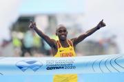 Jacob Kiplimo recuperó el récord mundial de medio maratón tras imponerse en Lisboa