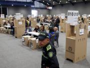 Elecciones en Colombia: un candidato al Congreso del partido de Uribe fue detenido por intentar sobornar a policías