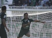 Martins en su vuelta al fútbol: dos goles y dos asistencias en 60 minutos