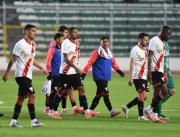 Los árbitros se “comen” un penal y esta vez lo sufre Always Ready