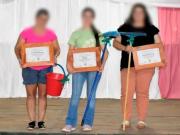 Polémica en Misiones: una municipalidad regaló baldes y escobas en el Día de la Mujer