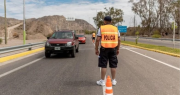 De la falta de cinturón a curiosear el celular: las excusas de los conductores sanjuaninos tras el Operativo Verano