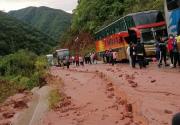 Senador Rolando Vacaflor solicita a la ABC intervención inmediata en carreteras afectadas por derrumbes que impiden el tránsito hacia Tarija