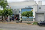 Por un ventiluz, delincuentes se colaron en una sede de la ANSES