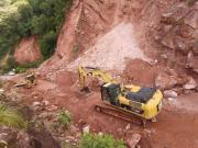 ABC en Tarija garantiza transitabilidad en rutas al Chaco y mantiene maquinaria ante posibles derrumbes