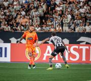 Barcelona silencia Río y avanza en Libertadores