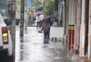 Guayaquil bajo el agua: Segura EP reporta 21 zonas afectadas por fuertes lluvias