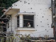 La pelota de Gal y el desayuno que no fue: cuando los cohetes de Hezbollah convierten un hogar en cráter