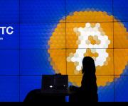 Bitcoin se debilita mientras el brent vuelve a superar los US$100 por la guerra con Irán