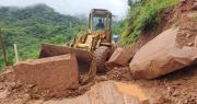 Cinco tramos carreteros del país siguen sin circulación vehicular por derrumbes