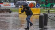 ¿Se acerca la primera gran lluvia del año en Santiago?: cuándo precipitará en la capital