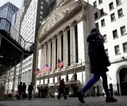 Wall Street cae y cierra semana en baja, mientras la guerra aviva temores inflacionarios