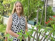 Mundos íntimos. ¿Mi primer trabajo en cine? Servir café en un filme. Me ilusioné, sería la mejor, iría lejos. Qué ilusa: nadie se fijó en mí.