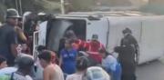 Accidente en La Guaira: volcamiento deja 26 heridos