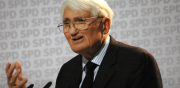 El adiós a un gigante del pensamiento: fallece el filósofo alemán Jürgen Habermas a los 96 años