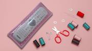 Con un DIY de costura: protege el control remoto del televisor gracias a un truco de hilos