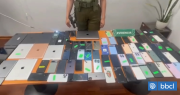 Recuperan 95 celulares y tablets en local de barrio Franklin: un detenido tras fiscalización policial