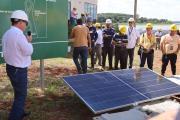 Profesionales del sector eléctrico participaron en charla y conocieron la Planta Solar Flotante de Itaipú