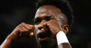Real Madrid dejó afuera al City de Pep en Champions: doblete y un festejo picante de Vinicius