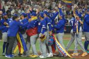 Venezuela bateó contra la adversidad y se coronó campeón del Clásico Mundial