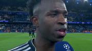 VIDEO: Vinícius provoca a la afición del Manchester City y desata la polémica en triunfo del Real Madrid