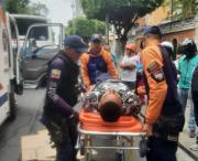 Herido pasajero tras caerse de un transporte público