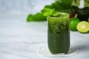 Desintoxica tu cuerpo con este jugo verde rico en vitaminas: conoce a qué hora debes ingerirlo