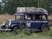 La familia argentina que viajó 22 años por el mundo en un auto de 1928